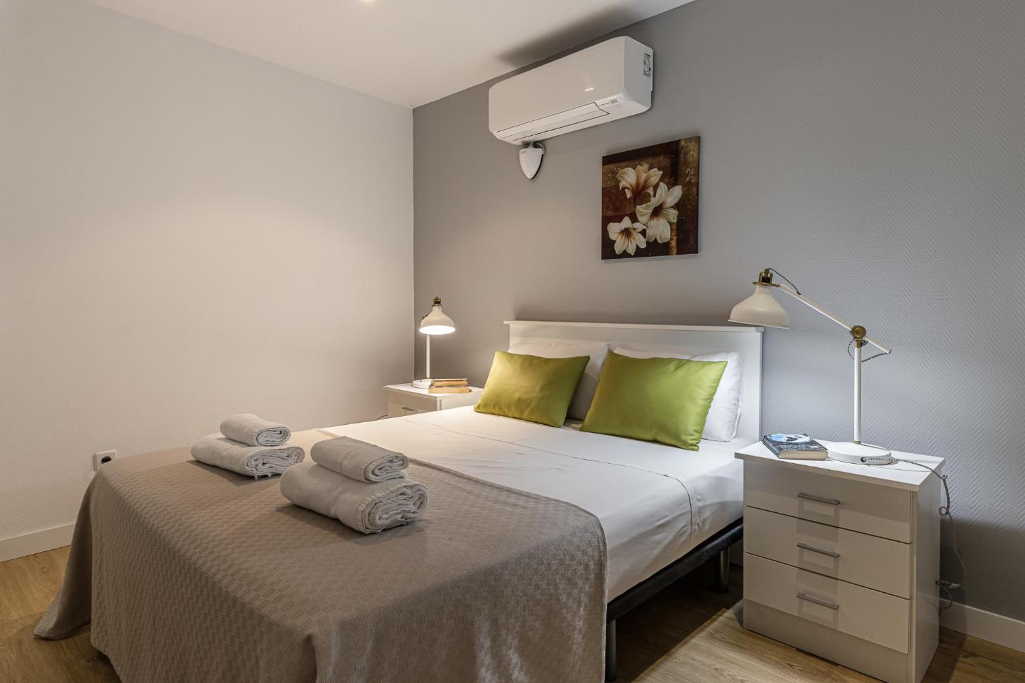 Waou Apartamentos En Sol Confort 2 Madrid Bagian luar foto